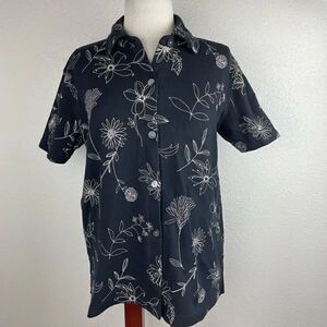 Chaus Sport Button Down Shirt Size S EUC